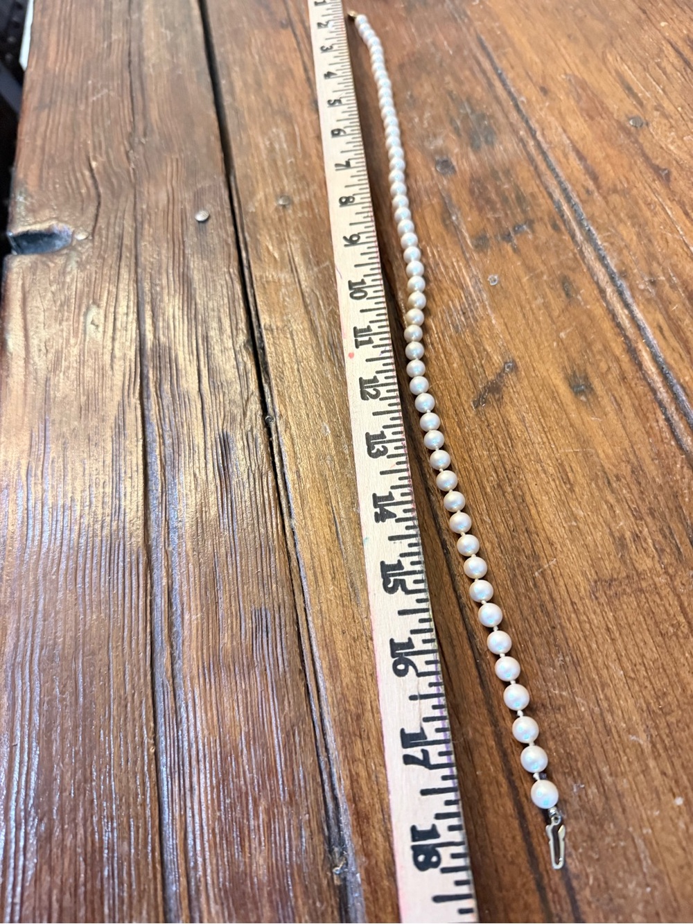 Classic Ivory Pearl Strand Necklace with Gold Clasp - Picture 7 of 8